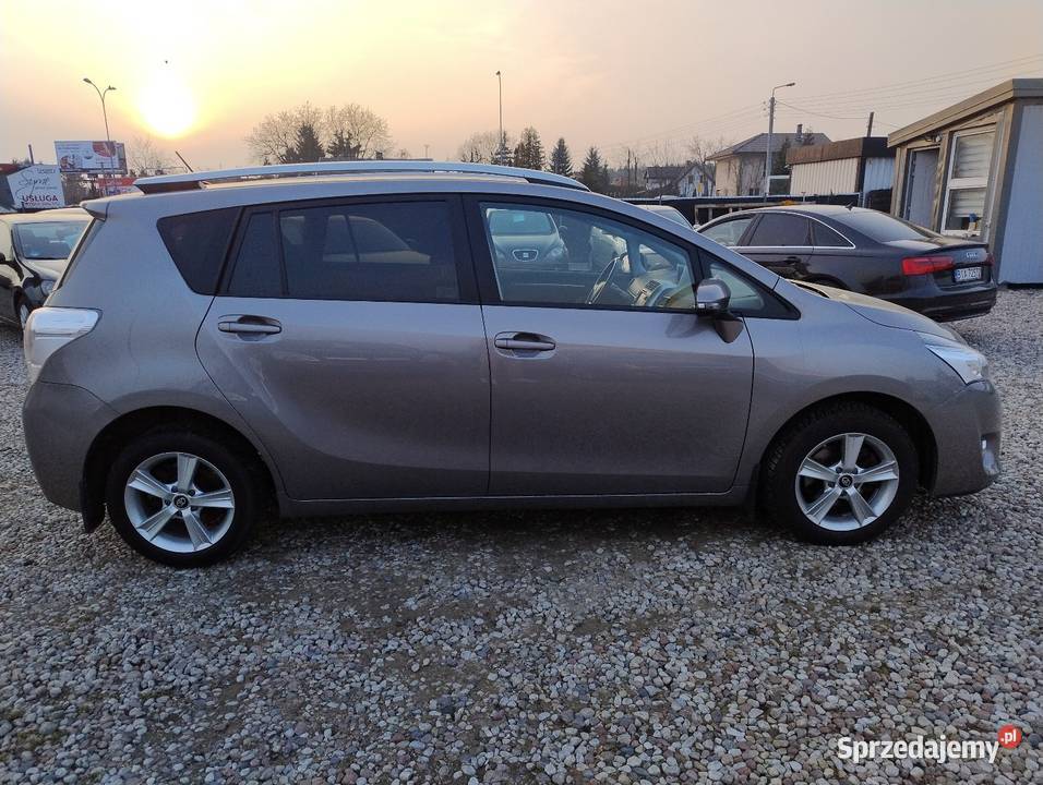Toyota Verso 18 benzyna 7 osobowa navi kamera