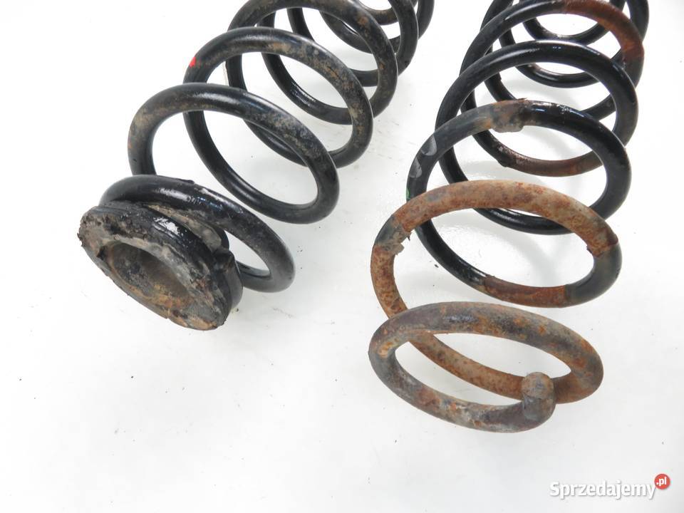 SPRĘŻYNY TYŁ VW GOLF IV KOMBI 19 TDI małopolskie