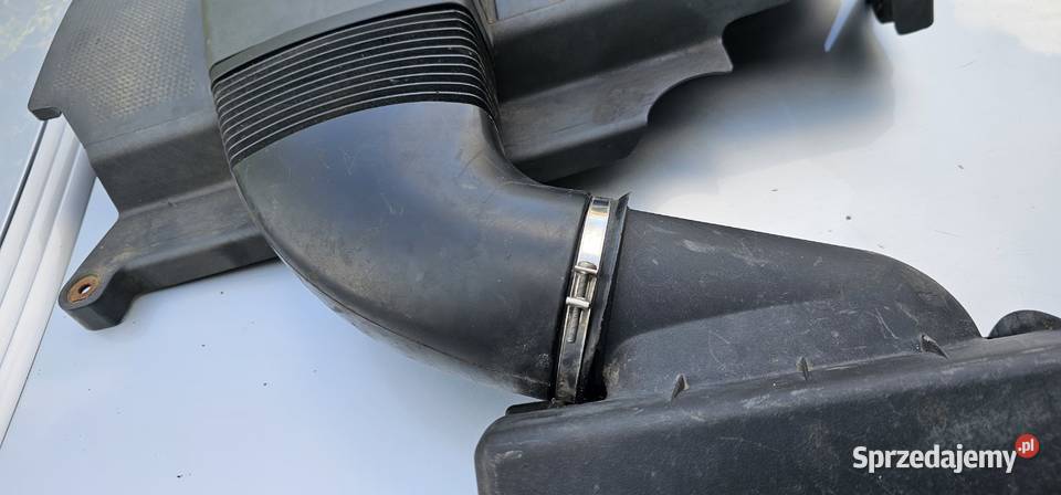 Pokrywa silnika mercedes w210 42v8 1190900412 osobowe Zbąszyń