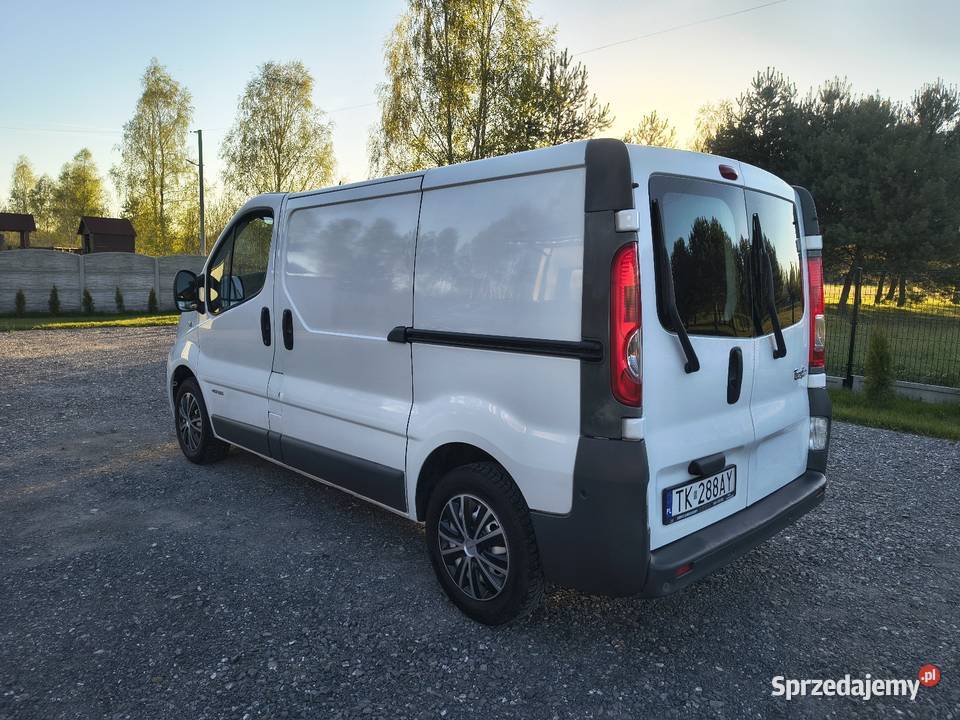 Renault Trafic 2010 25dci 150 2xdrzwi przesuwne pełny VAT Motoryzacja Kielce