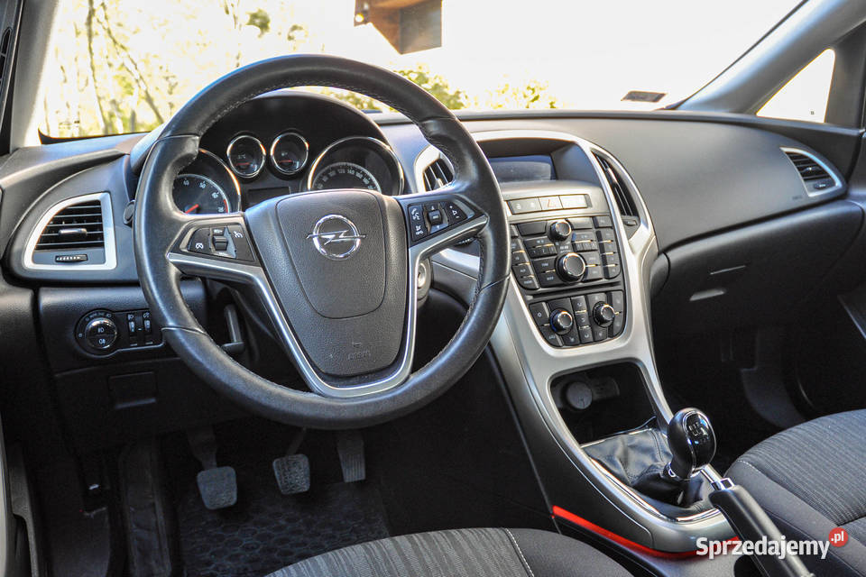 Opel Astra J 14T 121 Bezwypadkowa dolnośląskie