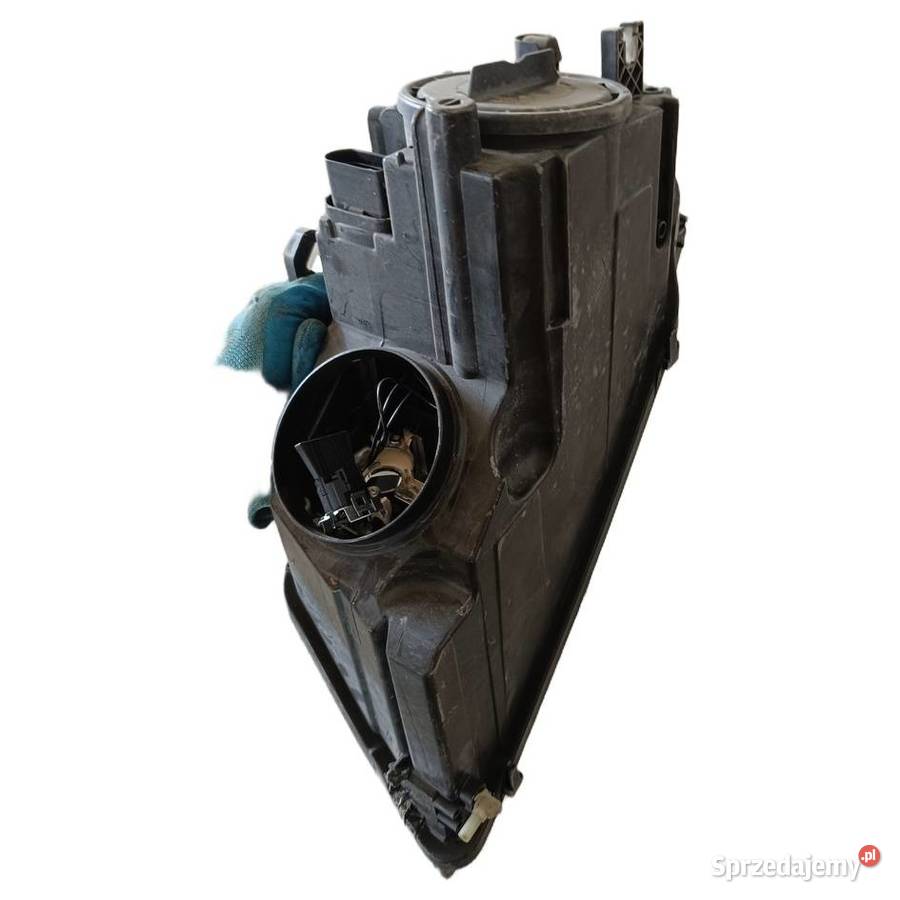 Lampa przednia prawa Audi A3 8P Sportback