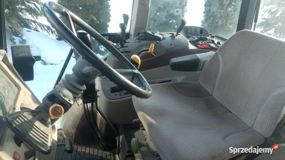 John Deere 5620 z ładowaczem czołowym łyżką 2 m Kabina John Deere Kuczbork-Wieś sprzedam