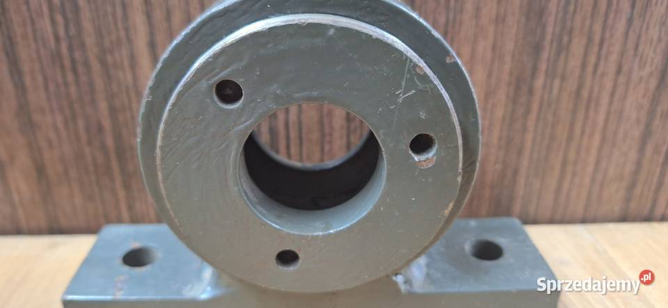 Sprzedam oprawy łożyskowe z łożyskami sprzedam