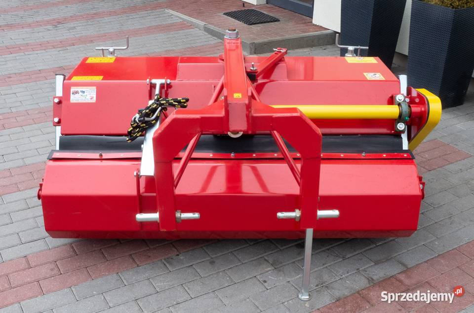 Zamiatarka 170 do traktora z koszem 4FARMER Pozostałe Tajęcina