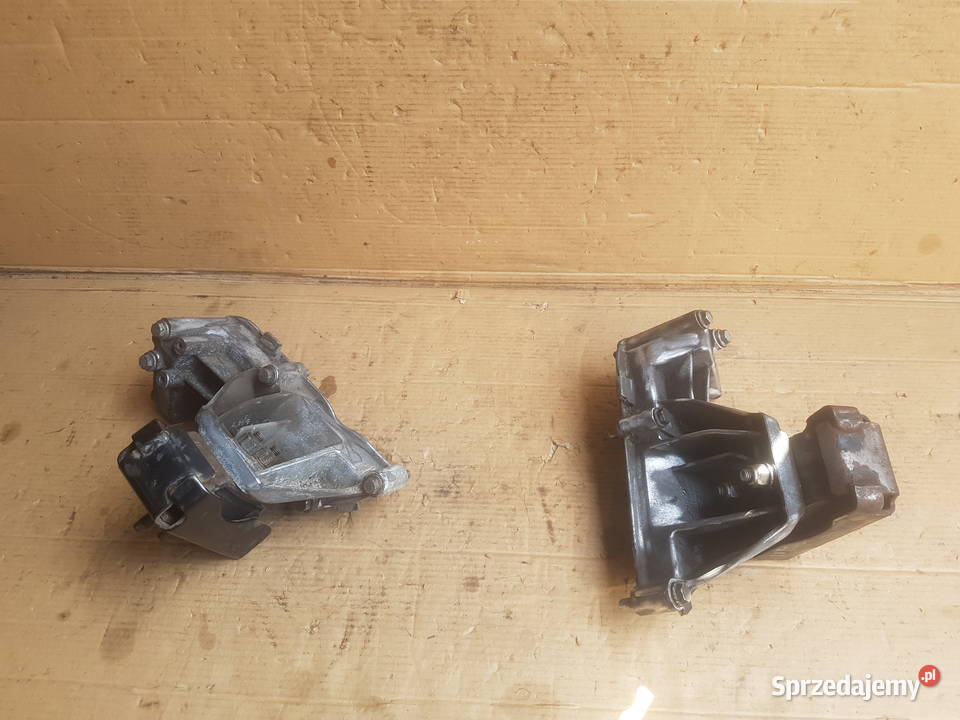 Iveco Daily 4 0611 łapa uchwyt podstawa poduszka