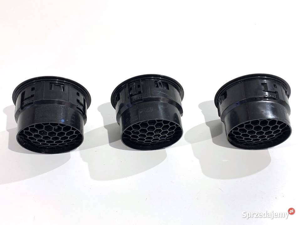 KRATKA NAWIEWU PRZÓD DACIA DUSTER 687603688R SUV Kratki nawiewu