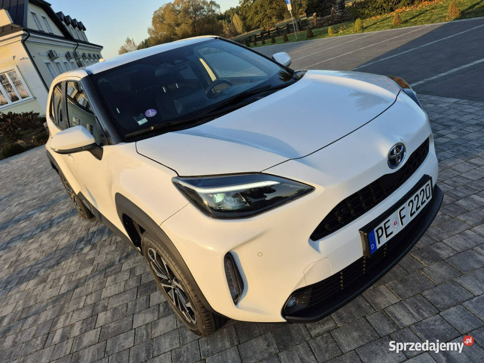 Toyota Yaris Cross 15 hybryd full led biały