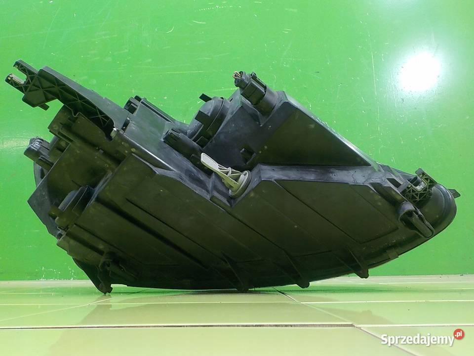 SHARAN II 20 TDI AUT 12r 5D lampa lewa przod