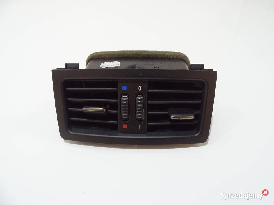 KRATKA NAWIEWU ŚRODKOWY TYŁ BMW E61 OE 7129556 osobowe
