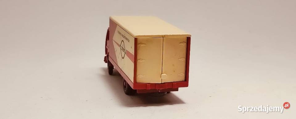 Mercedes Benz ciężarówka skala 187 Grupa