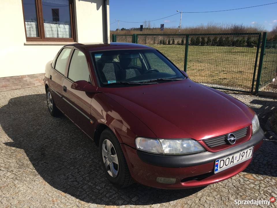 Opel Vectra B 18 16v 115 bordowy Lubin