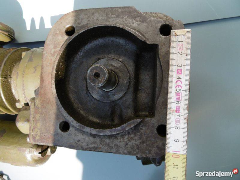 Sprężarka samochodu maszyny