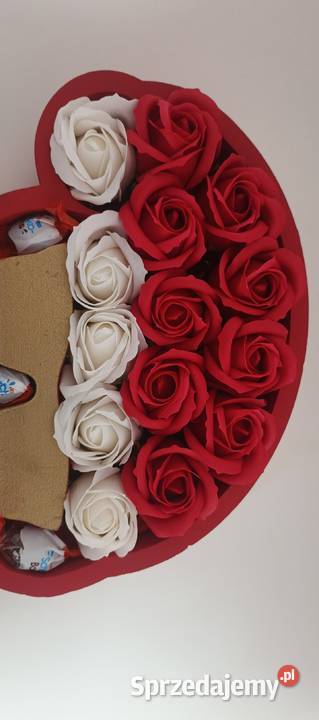 Prezent świąteczny Mikołaj box ze słodyczami