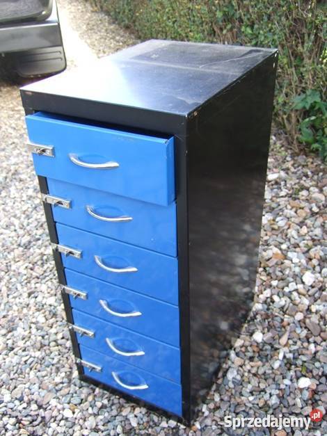 Szafka narzędziowa z szufladami do auta