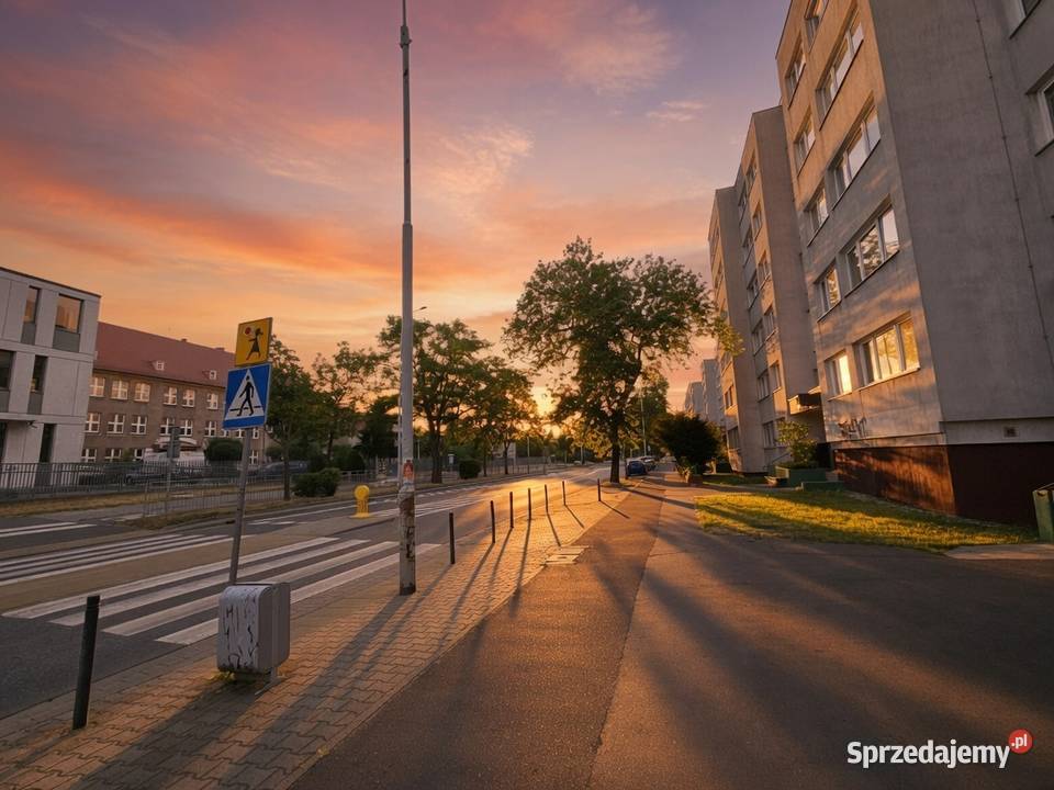2pok 50met Romanowskiego BALKONPIWNICA Wrocław 50m2 sprzedam