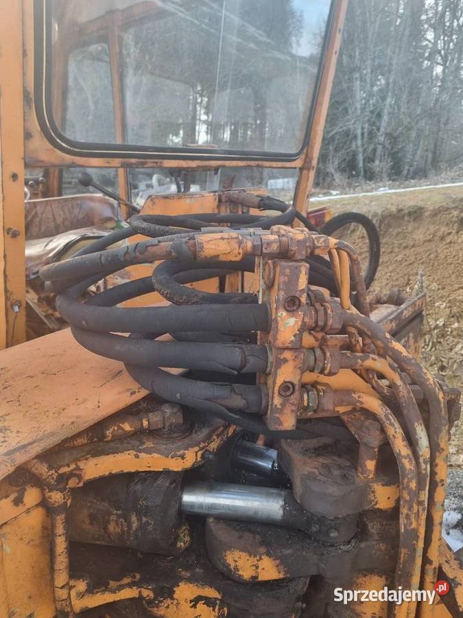 Koparko ładowarka fendt ts65 świętokrzyskie Suchedniów