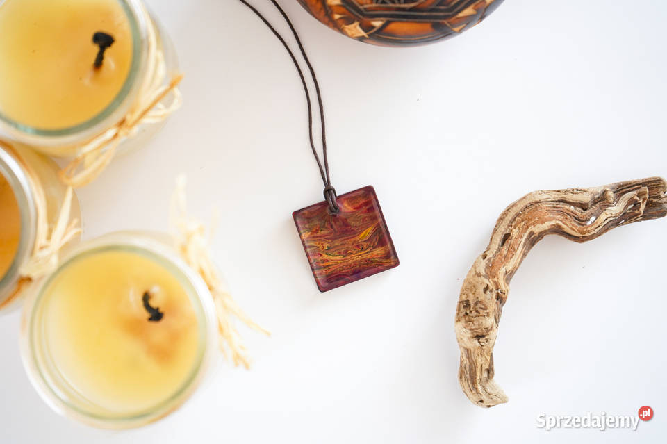 Artystyczny kwadratowy wisiorek z żywicy mazowieckie Warszawa