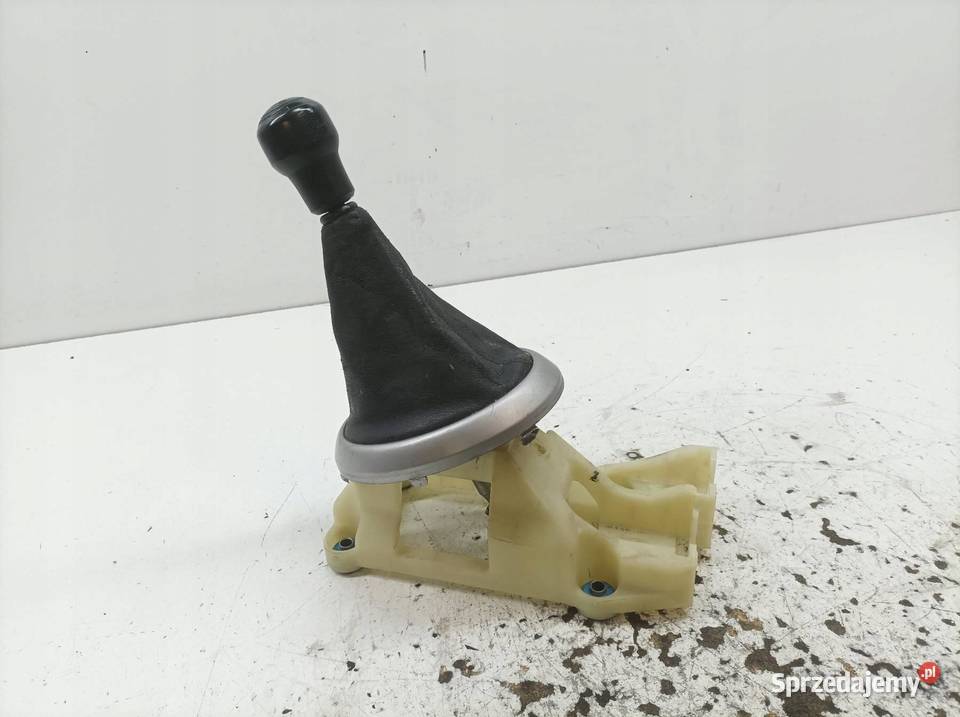 LEWAREK SKRZYNI BIEGÓW WYBIERAK 12 B 5 B MANUAL Rok produkcji 2009 świętokrzyskie