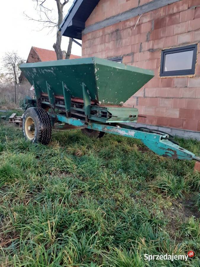 Rozsiewacz piast wapna i nawozu rcw 1 rcw 3 Konin sprzedam