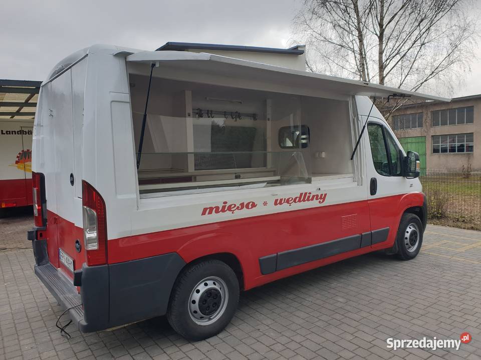Autosklep food truck własne zasilanie wędliny Dębno