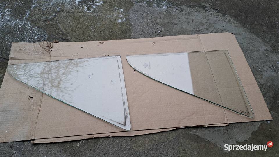 Fiat 125p szyby trójkątne drzwi