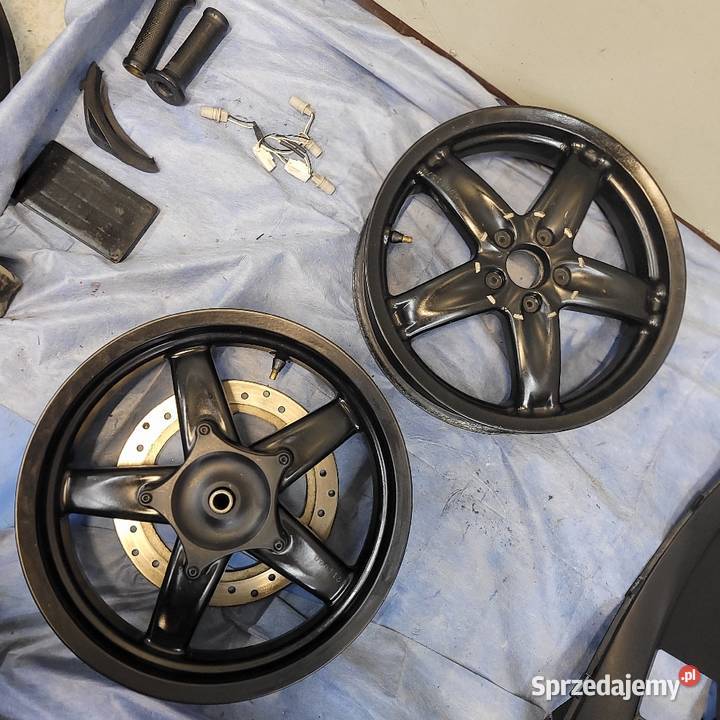 Gilera nexus 125 felga przód tył komplet 2007 Motocyklowe Nowy Tomyśl sprzedam