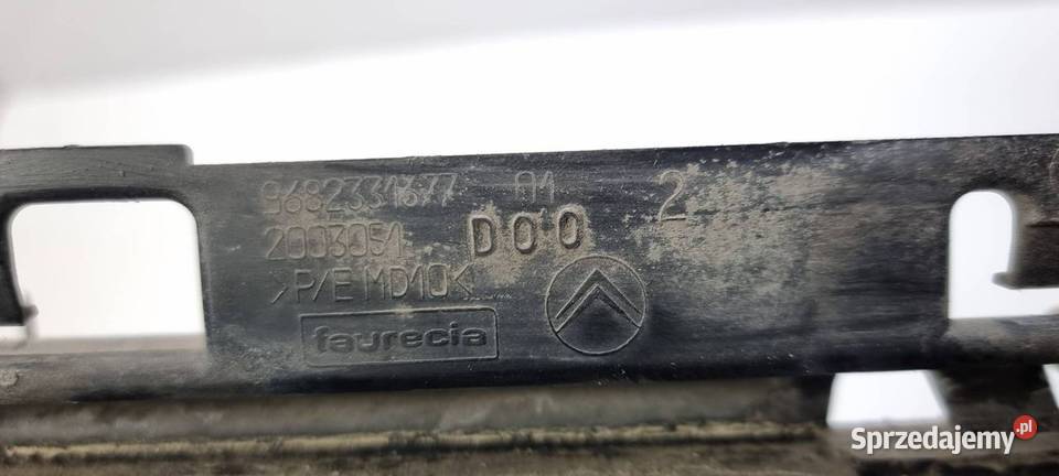 KRATKA ZDERZAKA PRZÓD CITROEN C5 9682331677 Pozostałe Lipno