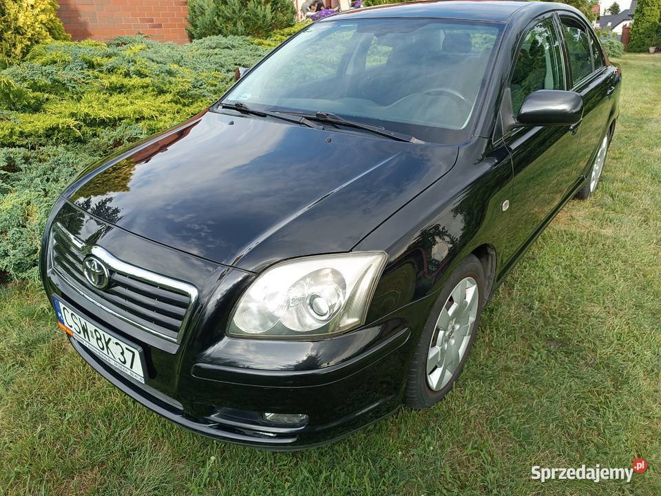 Toyota Avensis D4D T25 diesel Rok produkcji 2006 Świecie