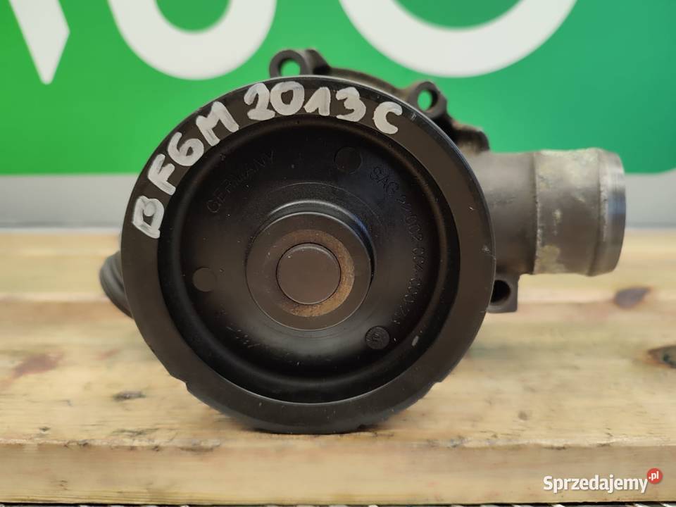 Pompa wody 04250615K silnika BF6M2013C FENDT 716 Pozostałe Wilkowo