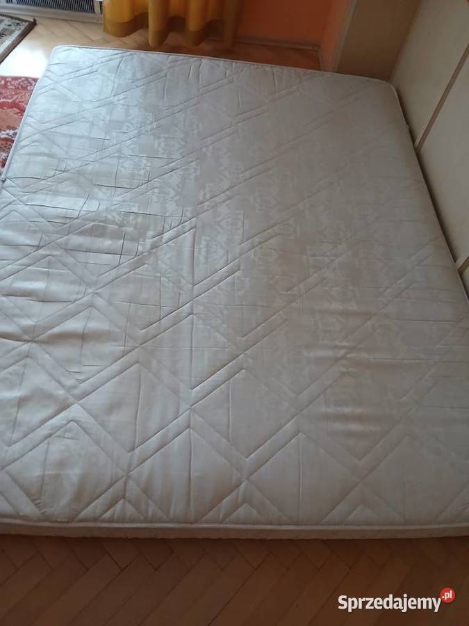 materac 200x160x18w idealnym stanie śląskie Żory