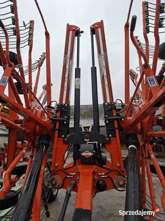 Zgrabiarka kuhn stan celujący w orginale fendt Rolnictwo podlaskie Faszcze