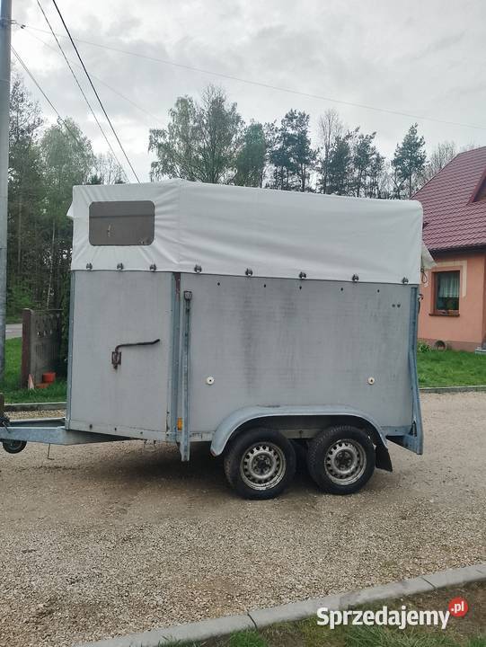Przyczepa do przewozu koni Żerdzina