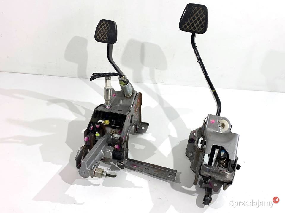 PEDAŁY MANUAL HONDA CRV III 22 140