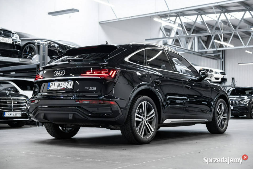 Audi Q5 Sportback 20 TFSI 265 Pneumatyka Rok produkcji 2021 Węgrzce