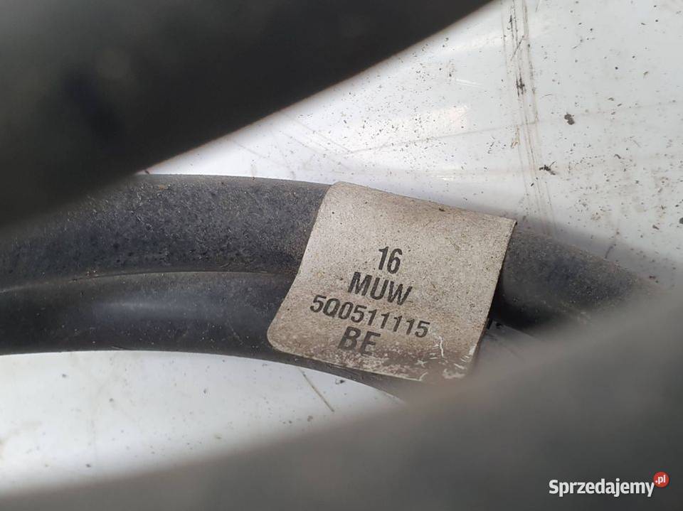 SPRĘŻYNY TYŁ VOLKSWAGEN GOLF VII 5Q0511115BE sprzedam