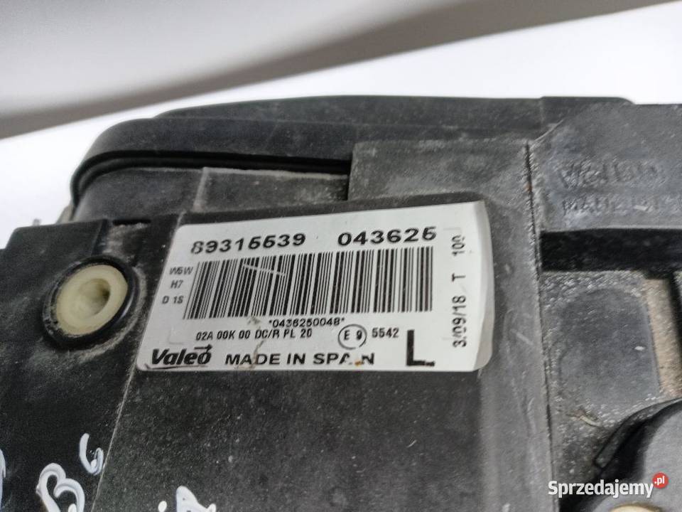 LAMPA PRZÓD PRZEDNIA LEWA VW PASSAT B6 lampa
