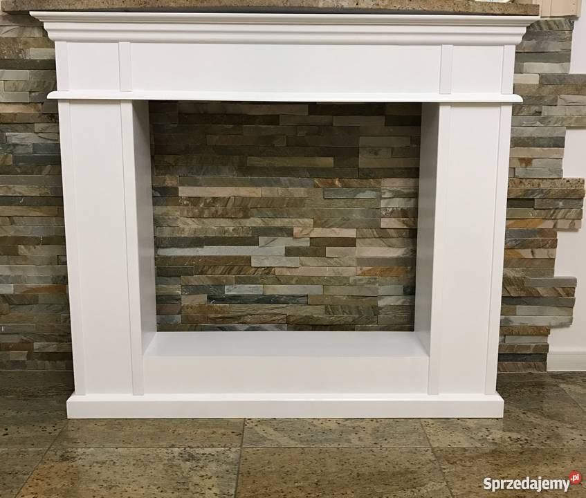 portal kominkowy atrapa kominka kominek z drewna Jeleśnia