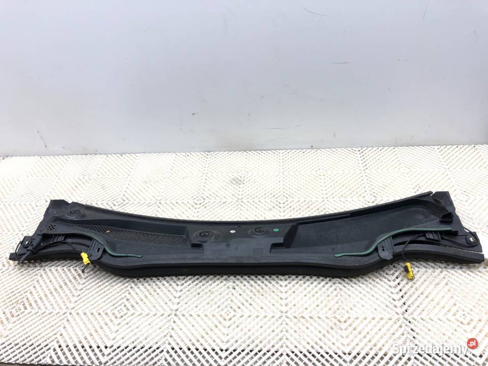 PODSZYBIE MERCEDES W176 A1768300013 Hatchback Podszybia