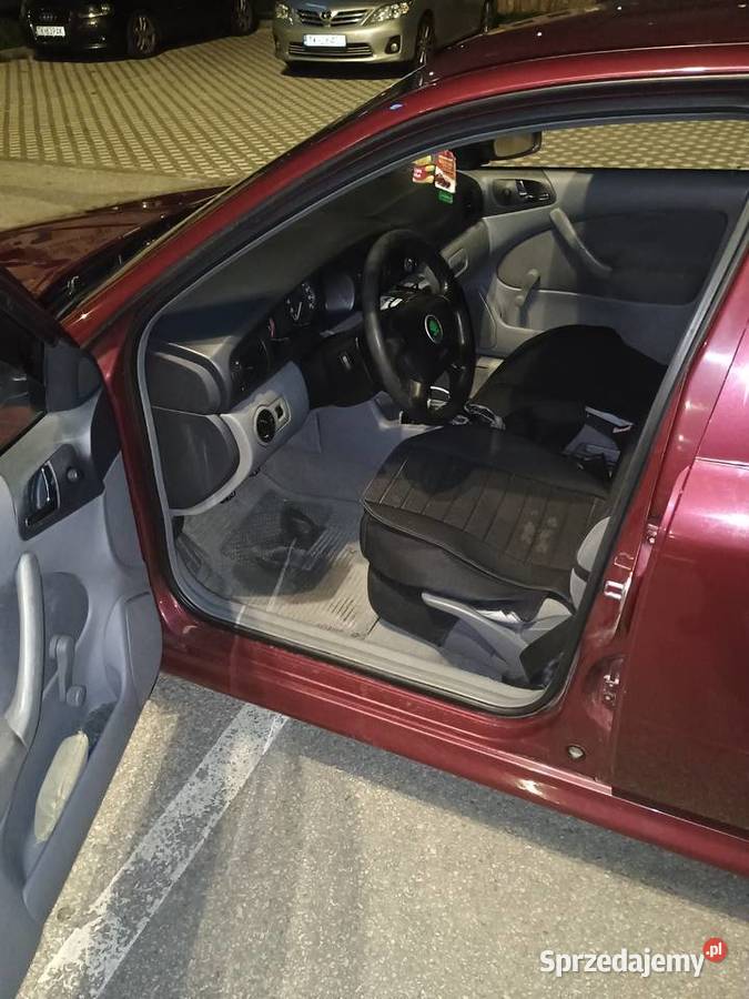 Skoda Octavia z gazem nieuszkodzony Kielce sprzedam