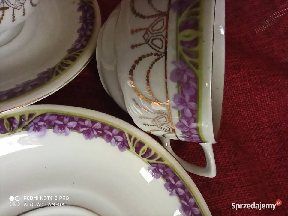 Filiżanka z fiołkami Syg numeryczna 404