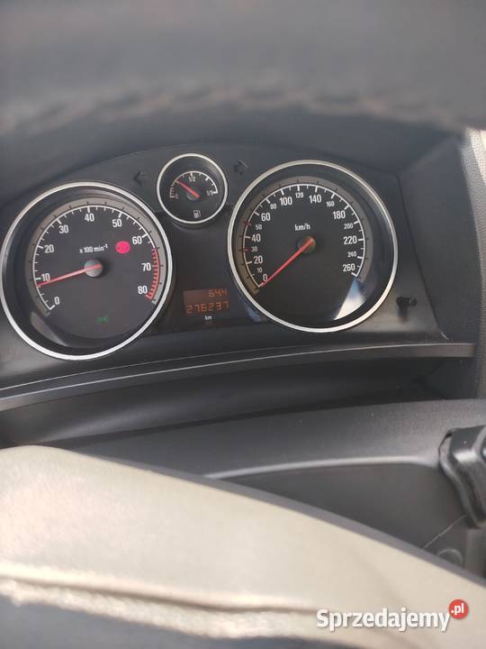 Sprzedam Opla Zafirę 18 benzyna gaz