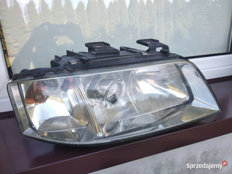 Audi A6 C5 przedlift lampy przednie reflektory osobowe Lampy przednie Sieradz