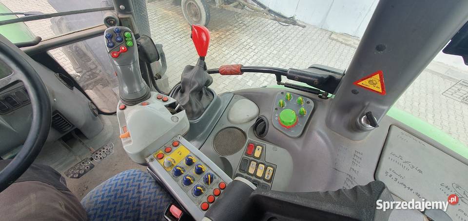 DeutzFahr Agrotron 215 Murowana Goślina