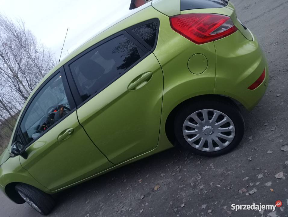 ford fiesta 125 Rok produkcji 2010