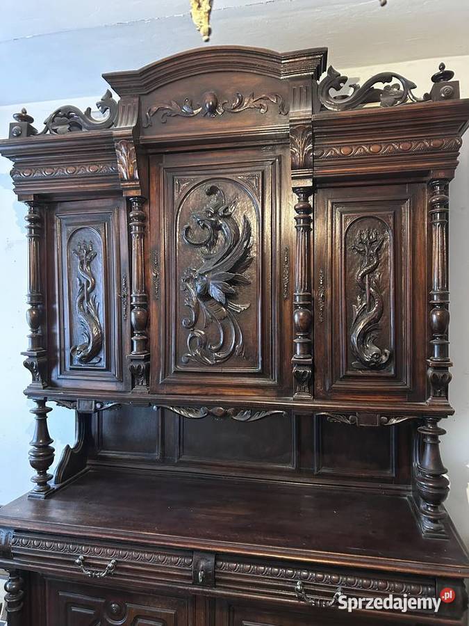stary kredens rzeźbiony Meble