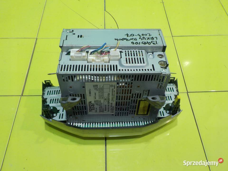 LEXUS RX300 II 30 B 04r radio CD 8612048520