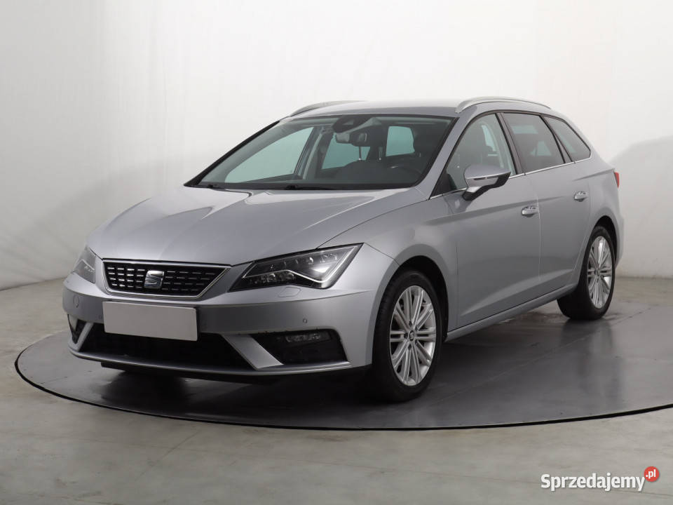 Seat Leon 15 TSI srebrny Katowice