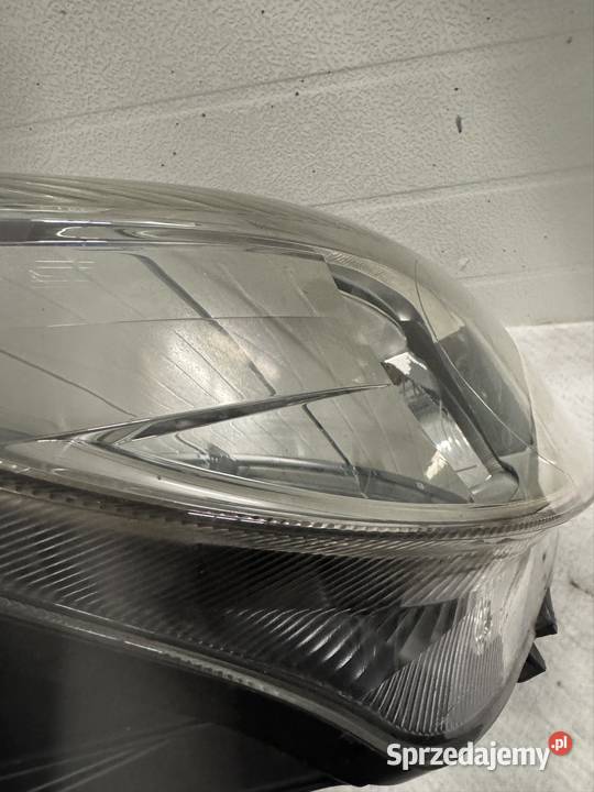 Lampa prawy przód Skoda Roomster II Fl Fabia II Rok produkcji 2014 Lampy przednie Jasienica