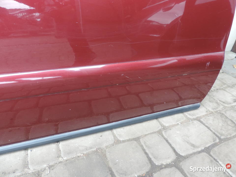 AUDI A4 B5 FL KOMBI DRZWI PRAWY PRZÓD LZ3L Rok produkcji 2000 małopolskie Nowy Sącz sprzedam